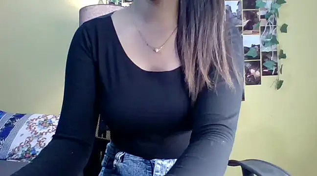 Snapshot of Nicole-wallace chatting on January 2025 08:13:02 AM Nicole-wallace online show from January 2025 08:13:02 AM