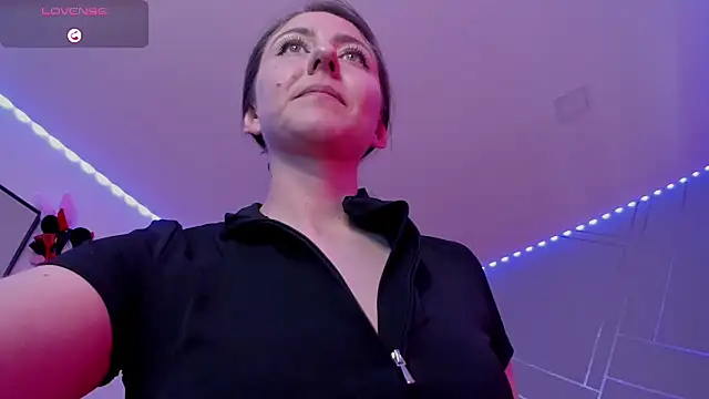 Ich Bin Julia online show from January 2025 05:55:01 PM