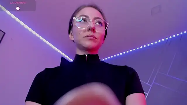 Ich Bin Julia online show from February 2025 03:29:01 PM