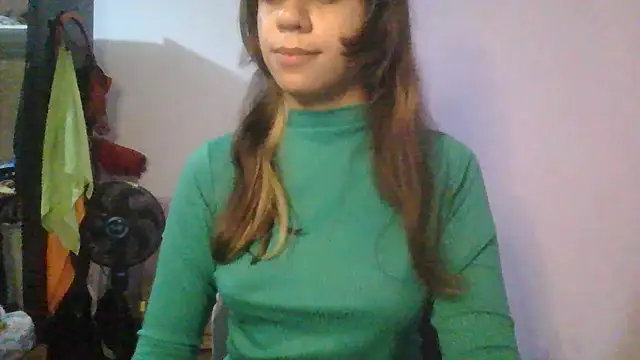 GATIINHA003 online show from April 2026 01:58:02 AM