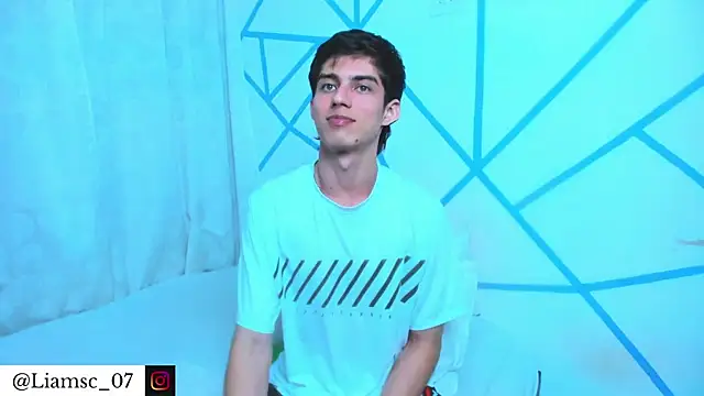 liam scott77 online show from April 2026 11:37:02 PM