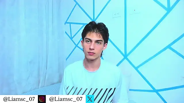 Snapshot of liam_scott77 chatting on June 2026 08:42:01 PM liam scott77 online show from June 2026 08:42:01 PM