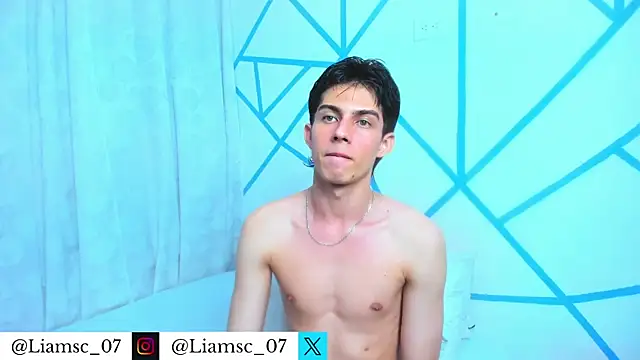 Snapshot of liam_scott77 chatting on July 2026 02:13:02 AM liam scott77 online show from July 2026 02:13:02 AM