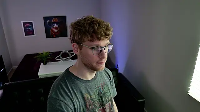 Snapshot of BlueEyedTallGuy94 chatting on March 2026 08:59:01 PM BlueEyedTallGuy94 online show from March 2026 08:59:01 PM