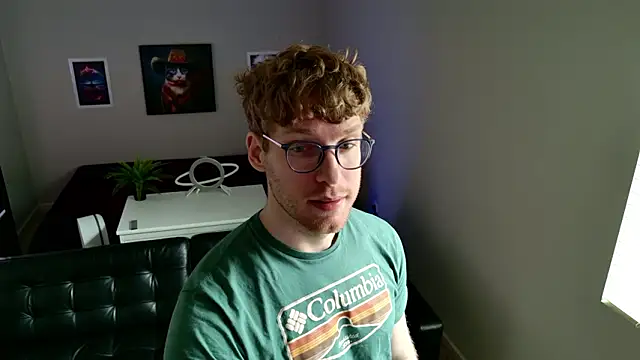 Snapshot of BlueEyedTallGuy94 chatting on March 2026 09:07:01 PM BlueEyedTallGuy94 online show from March 2026 09:07:01 PM