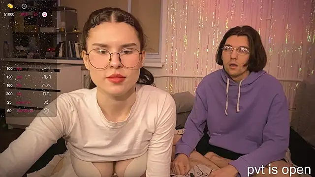 Snapshot of passiondesire_ chatting on February 2026 02:42:02 PM passiondesire online show from February 2026 02:42:02 PM