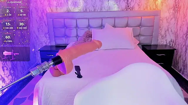 Snapshot of LYEN_RAE chatting on January 2025 02:10:02 AM LYEN RAE online show from January 2025 02:10:02 AM