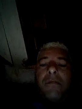 Snapshot of gordonunes chatting on February 2026 10:24:01 AM gordonunes online show from February 2026 10:24:01 AM