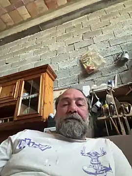 Snapshot of ros217 chatting on May 2026 01:05:02 PM ros217 online show from May 2026 01:05:02 PM