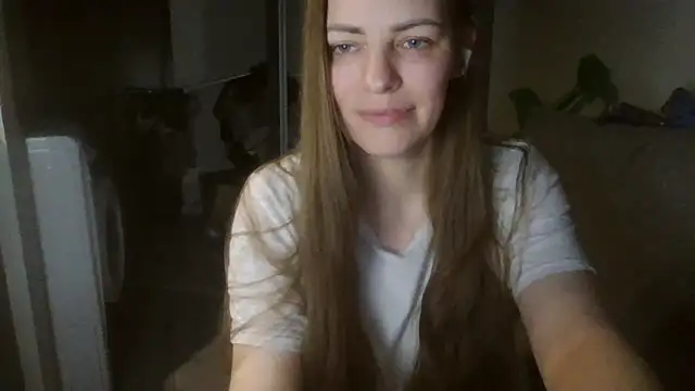 Snapshot of AnnaDiamond1 chatting on May 2026 10:17:01 PM AnnaDiamond1 online show from May 2026 10:17:01 PM
