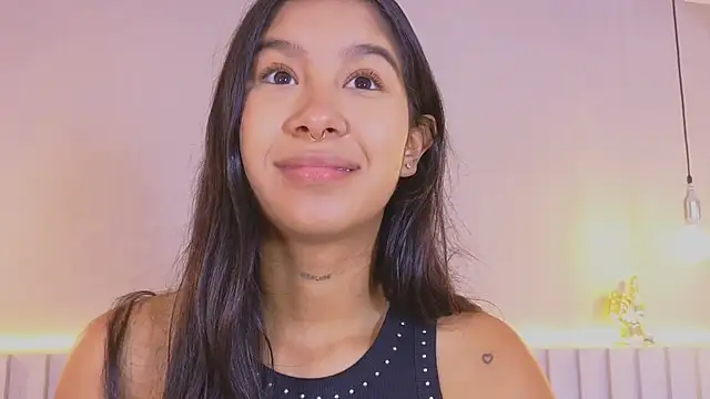 Aida moreno online show from December 2025 12:00:01 PM