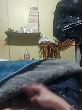 Snapshot of 18cm2hrcarlos chatting on March 2026 02:56:01 PM 18cm2hrcarlos online show from March 2026 02:56:01 PM