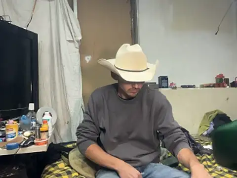 kevinsito1 online show from November 2025 03:27:02 AM