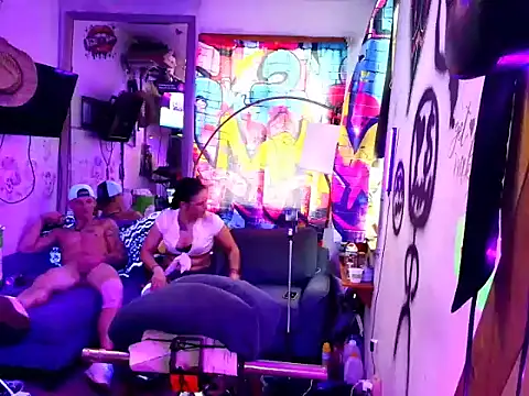 KRYZTALYNXXX online show from January 2025 08:18:01 PM