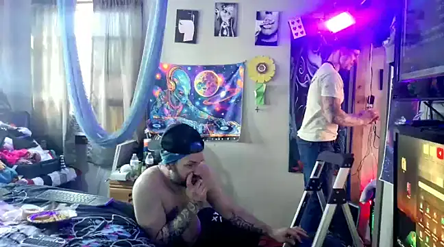 KRYZTALYNXXX online show from February 2025 07:42:02 PM