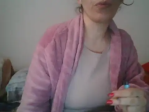 Snapshot of hairygirl80 chatting on February 2025 08:27:02 AM hairygirl80 online show from February 2025 08:27:02 AM