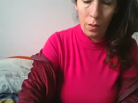 Snapshot of hairygirl80 chatting on March 2025 08:41:02 AM hairygirl80 online show from March 2025 08:41:02 AM