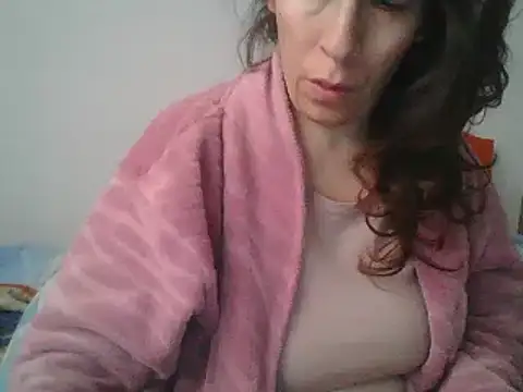 Snapshot of hairygirl80 chatting on March 2025 08:36:01 AM hairygirl80 online show from March 2025 08:36:01 AM