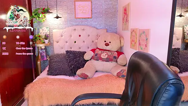 meghan nill online show from December 2025 02:53:01 AM