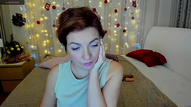 Katherine Fox online show from December 2024 10:19:01 AM