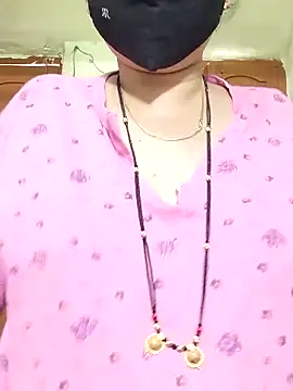 Snapshot of Kashish_18 chatting on May 2026 07:36:02 AM Kashish 18 online show from May 2026 07:36:02 AM
