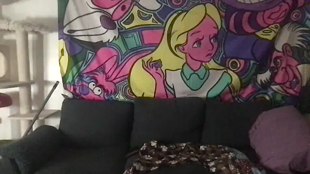 Snapshot of SpunCandy chatting on November 2025 09:55:02 AM SpunCandy online show from November 2025 09:55:02 AM