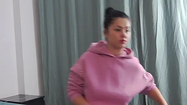 Nobodyforever online show from November 2025 05:15:01 PM