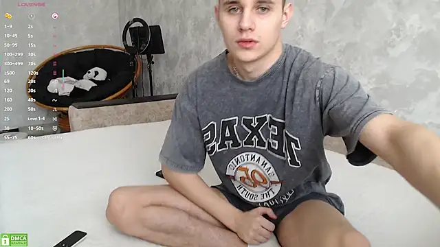 Snapshot of Fire_Ice77 chatting on February 2025 04:07:01 AM Fire Ice77 online show from February 2025 04:07:01 AM