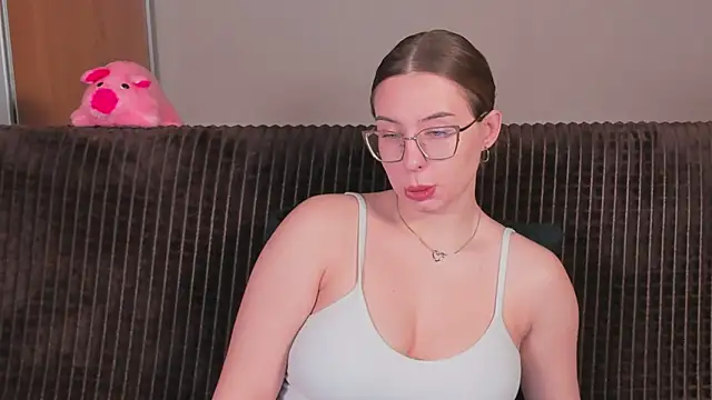 VeronikaKissuchi online show from March 2025 09:48:02 PM