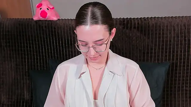 VeronikaKissuchi online show from March 2025 09:56:01 PM