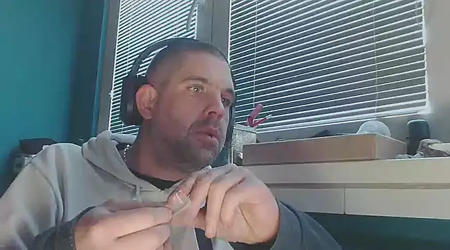 Snapshot of YouWantMe666 chatting on February 2025 06:23:01 AM YouWantMe666 online show from February 2025 06:23:01 AM