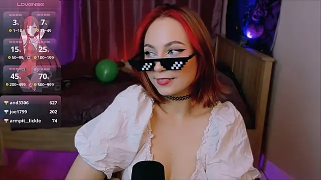 Carolina Leep online show from December 2024 05:25:01 PM