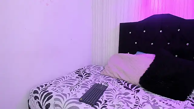 alice dakota online show from February 2025 04:18:02 AM