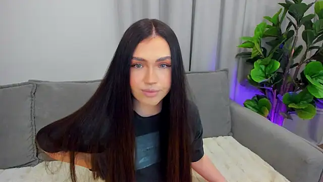 sexyangeloux online show from April 2026 08:45:02 PM