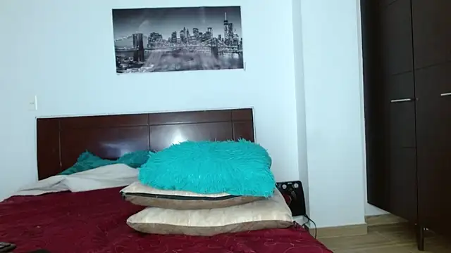 chicafitcaliente online show from November 2025 12:10:02 AM