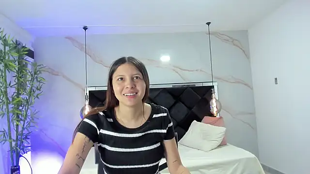 AngelaaCute  online show from November 2025 12:34:01 PM