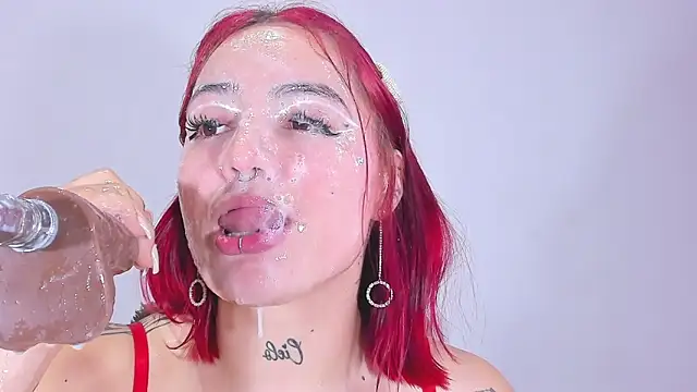 annika taylor online show from December 2024 03:26:02 AM