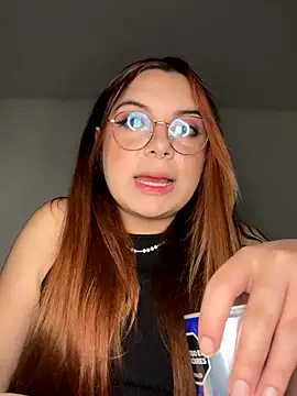 NatyOlson online show from December 2025 05:58:02 AM