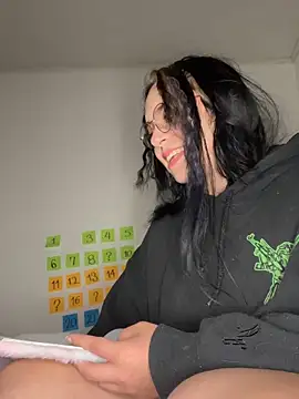 Snapshot of NatyOlson chatting on January 2026 06:17:01 AM NatyOlson online show from January 2026 06:17:01 AM