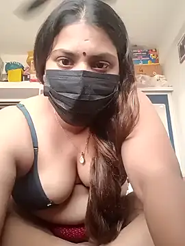 Snapshot of Hotmilfxox chatting on December 2024 11:00:01 AM Hotmilfxox online show from December 2024 11:00:01 AM