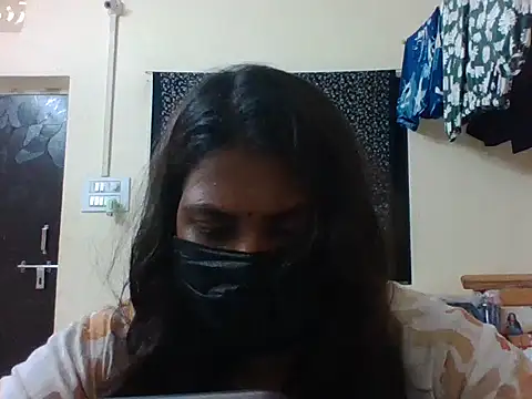 Hotmilfxox online show from May 2026 08:44:02 AM