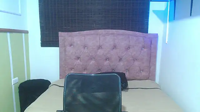 Snapshot of Ruby_Your_Milf chatting on May 2026 06:36:01 PM Ruby Your Milf online show from May 2026 06:36:01 PM