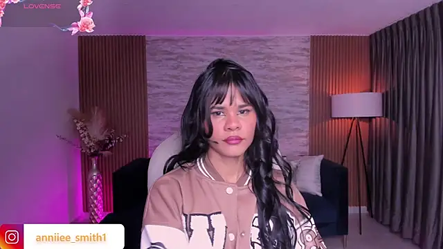 anniie smith online show from February 2026 03:02:01 AM