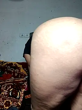 Snapshot of CAFE134_768 chatting on April 2026 05:02:02 AM CAFE134 768 online show from April 2026 05:02:02 AM