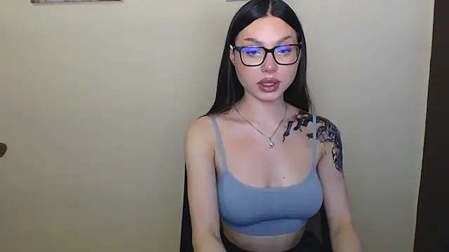 Cutesweetheart online show from February 2025 12:44:01 PM