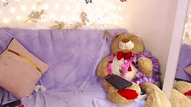 NatazhaQueen online show from October 2025 12:45:01 PM