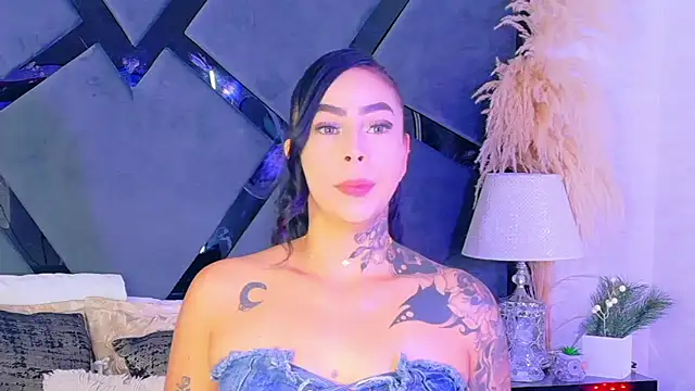 GiahDaniels online show from July 2026 05:39:01 PM