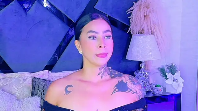 GiahDaniels online show from July 2026 09:28:02 PM
