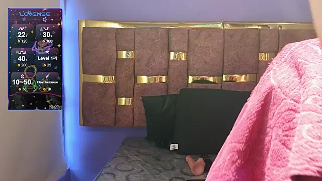 Snapshot of dakota_guirl chatting on March 2025 01:13:02 PM dakota guirl online show from March 2025 01:13:02 PM