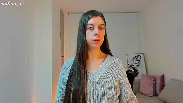 Snapshot of Nadiaa_ chatting on December 2024 02:01:02 AM Nadiaa online show from December 2024 02:01:02 AM